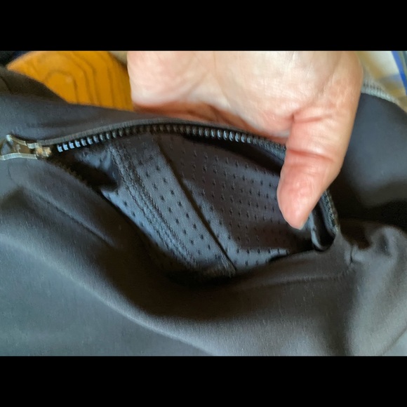 Lululemon baseball jacket size 8 - Picture 8 of 12